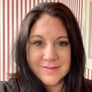 Meet your Posher, Lorraine